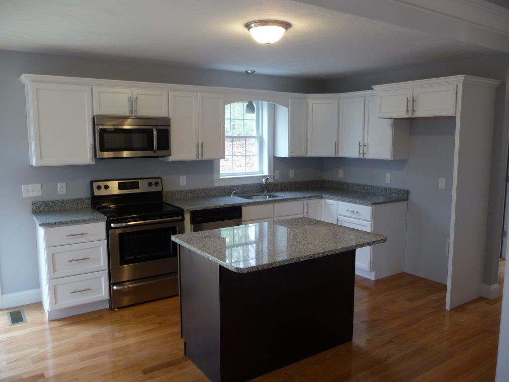 Beautiful brand new home walking distance to Snake Pond!! JLK Realty, LLC